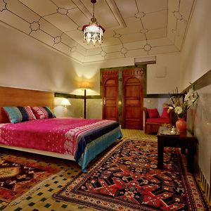 Habitación con Cama King